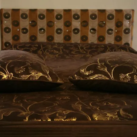 Aymini Hotel 2*