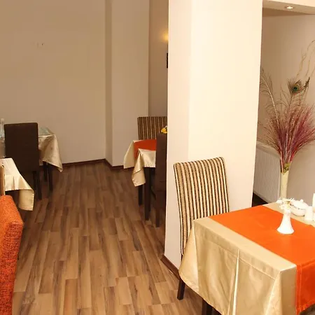 Hotel Aymini 2*