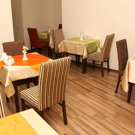 Aymini Hotel 2*